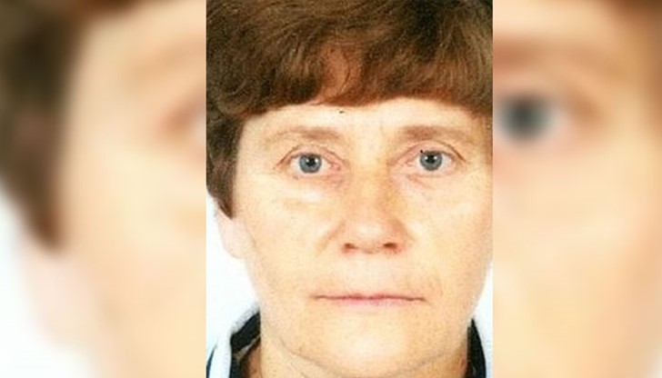 Жената е доцент във Великотърновския университет