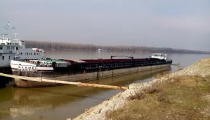 НАП продава стар кораб на таен търг