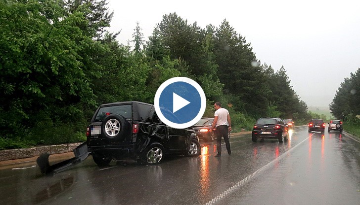 Все още се изясняват причините за катастрофата