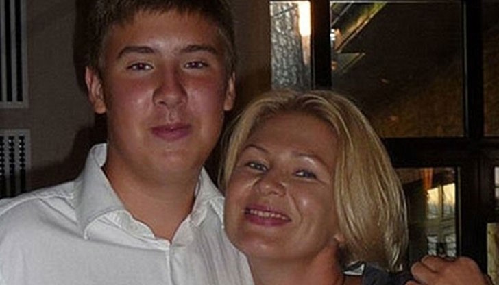 19-годишният Игор Сосин е обвинен в убийството на собствената си майка Анастасия Сосина по особено жесток начин