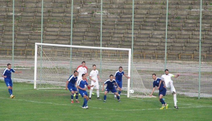ФК „Дунав“ завърши 0:0 със „Спартак“ в Плевен в 30-ия последен кръг на първенството в „Б“ група ФК „Дунав“ завърши 0:0 със „Спартак“ в Плевен в 30-ия последен кръг на първенството в „Б“ група