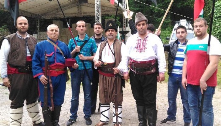 Русенските войводи се преклониха пред паметта на 190-те герои, отдали своя живот за свободата българска