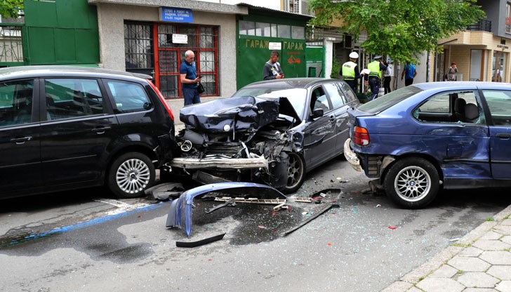 Съпругата на шофьора е откарана в МБАЛ – Бургас за преглед в отделение „Гинекология“