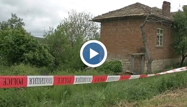 На Разпети петък съседка на 78-годишният мъж забелязва, че осветлението в къщата е включено дори през деня