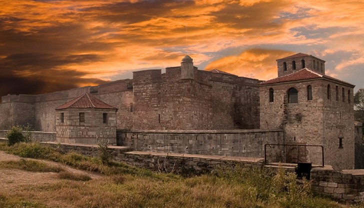 Средновековната крепост е публична държавна собственост и право да я управлява има Министерството на културата