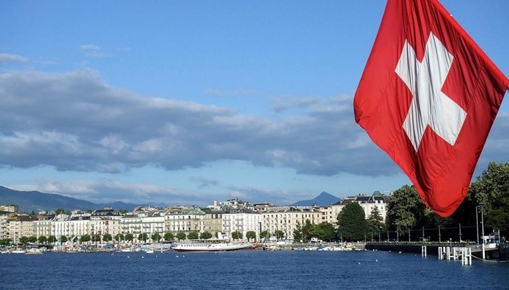 От 1 юни отпадат ограниченията за свободно движение и достъп до пазара на труда за българи в Швейцария От 1 юни отпадат ограниченията за свободно движение и достъп до пазара на труда за българи в Швейцария