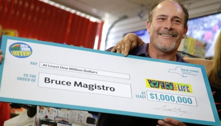 Мъжът вложил 20 долара за лотарийни билети, купени от същата бензиностанция, когато печели първия милион