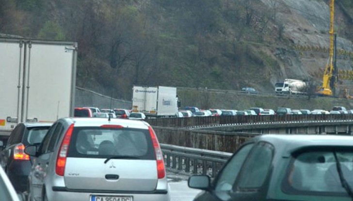 Очаква се интензивно движение на входовете на София, по автомагистралите „Тракия“, „Хемус“ и „Струма“ и път I-1 (Е-79) София - Кулата