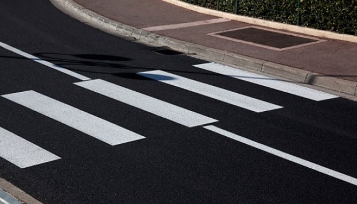 78-годишната жена е пострадала с контузии на глезен и коляно 78-годишната жена е пострадала с контузии на глезен и коляно