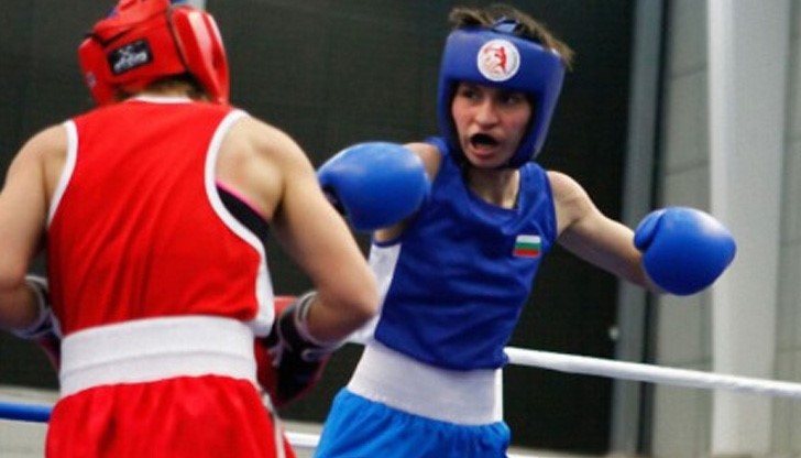 Състезателката на БК „Русе“ Стойка Петрова е сигурен медалист от Световното първенство по бокс за жени