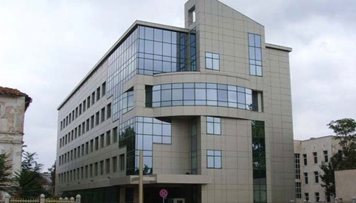 НАП проверява 100 души, собственици и управители на фирми, които притежават дискотеки, ресторанти и барове