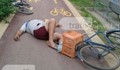 Велосипедист се "просна" в безсъзнание на алеята