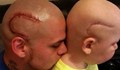 Мъж си татуира белег на главата, заради сина си
