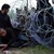 Бежанци дупчат оградата по границата ни с резачки