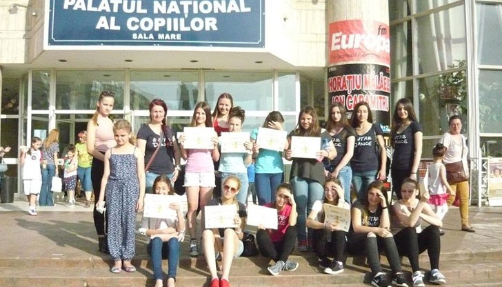 В Букурещ над 1 200 участници от цяла Румъния са представили 95 танца във възрастови категории от 5 до 19 години