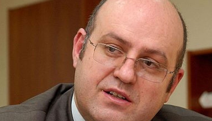 Антон Гинев е обвинен в нанесена щета на държавното предприятие НКЖИ