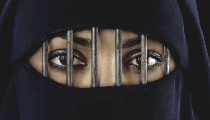 Нападателят й е осъден на 140 удара с камшик