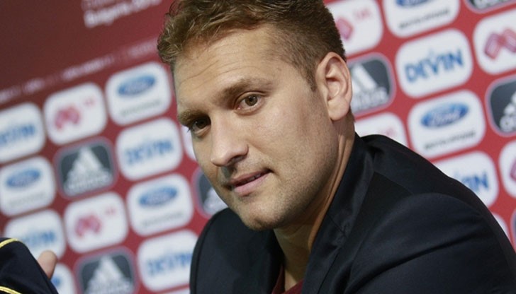 Петров бе оправдан по дело за шофиране с превишена скорост, след като пощальонът не успял да му връчи призовката Петров бе оправдан по дело за шофиране с превишена скорост, след като пощальонът не успял да му връчи призовката