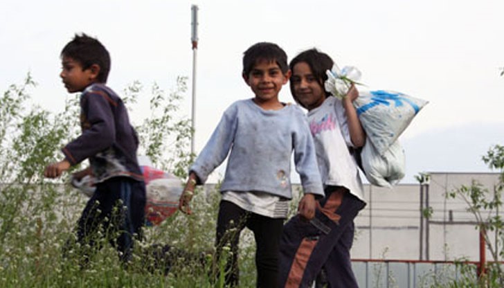 Едни и същи хора кандидатстват за 1.5 млн. лева с три сдружения