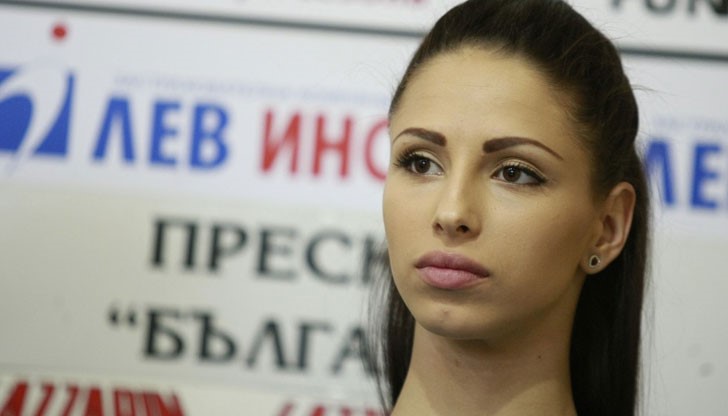 Цветелина Стоянова е преместена в реанимация Цветелина Стоянова е преместена в реанимация