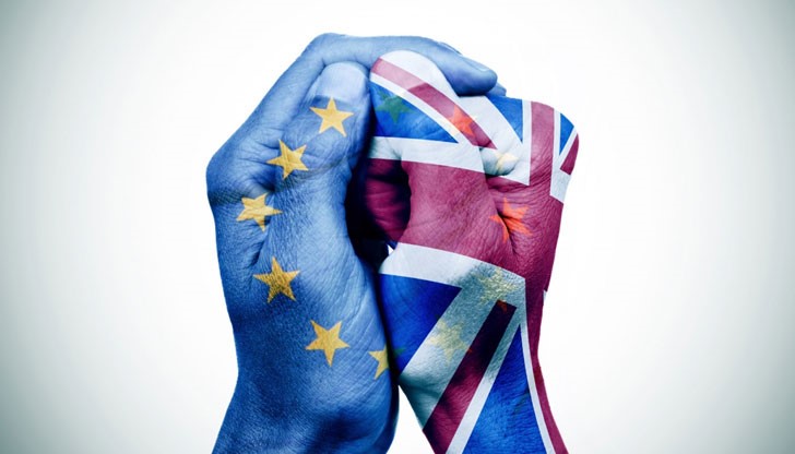 Британците събират подписи за втори референдум Британците събират подписи за втори референдум