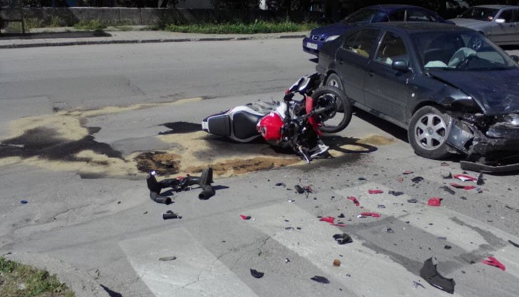 Моторист загина на място при катастрофа във варненския кв. "Трошево"