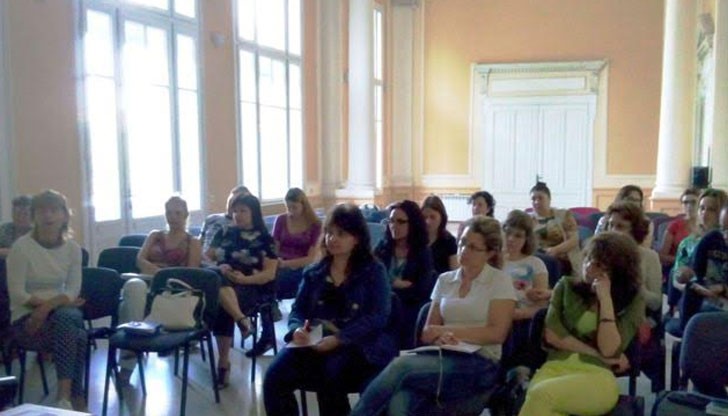 Библиотекари от Регионалната библиотека в Бургас обучиха колегите си е Русе