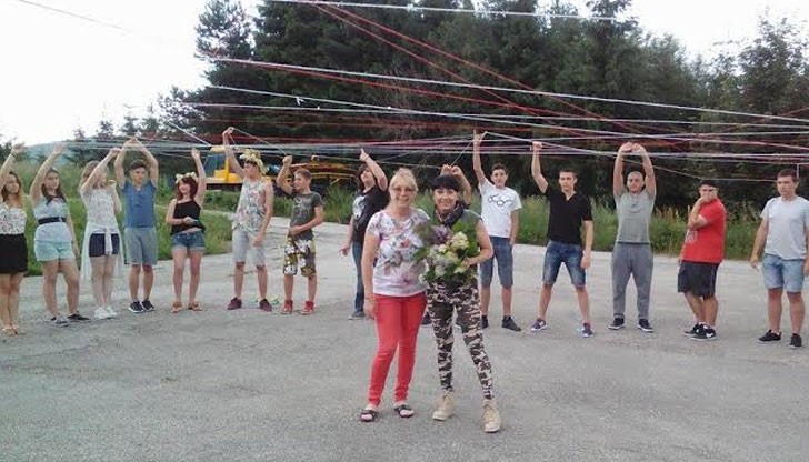 В рамките на три дни представители на Младежки парламент и клубове при Общински младежки дом - Русе участваха в лятно училище