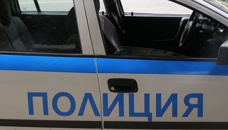 Тази сутрин в 05:19 часа е постъпил сигнал за катастрофирал автомобил, който е възможно да се запали Тази сутрин в 05:19 часа е постъпил сигнал за катастрофирал автомобил, който е възможно да се запали