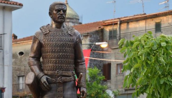 Днес с официална церемония бе открит паметник на българския хан Алцек