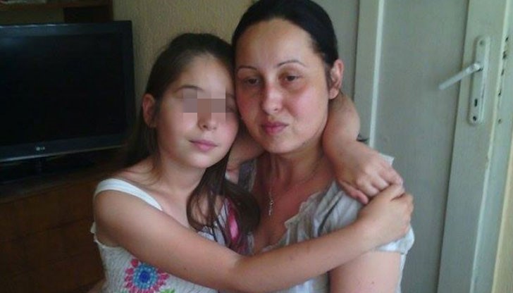 Гергана: Тежи ми, че детенцето ми остава самичко