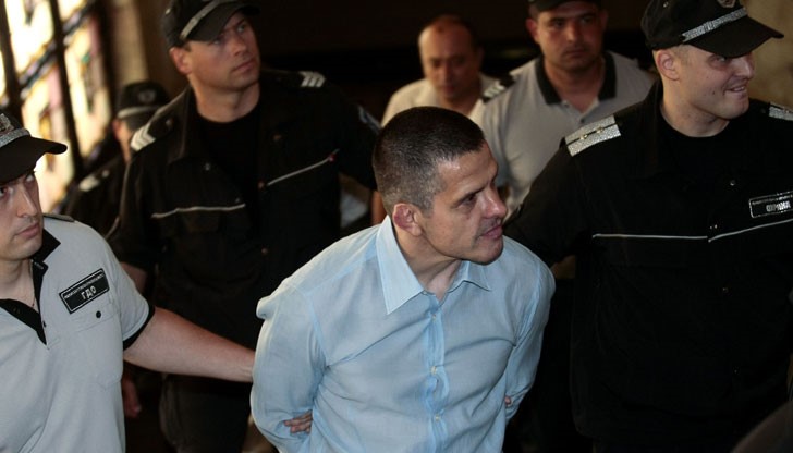 Второто книга на Брендо обаче щяла да бъде много по-конкретна Второто книга на Брендо обаче щяла да бъде много по-конкретна