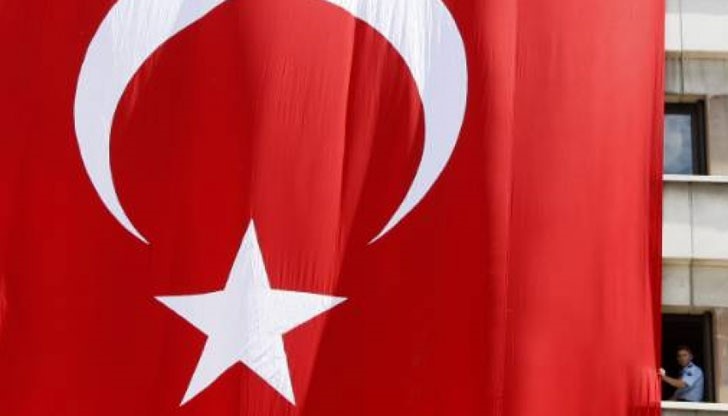 Не бива да повтаряме грешките от миналото, трябва да бъдем по-разумни и по-мъдри! Да бъдем българи, каквито са били нашите бащи и деди! Не бива да повтаряме грешките от миналото, трябва да бъдем по-разумни и по-мъдри! Да бъдем българи, каквито са били нашите бащи и деди!