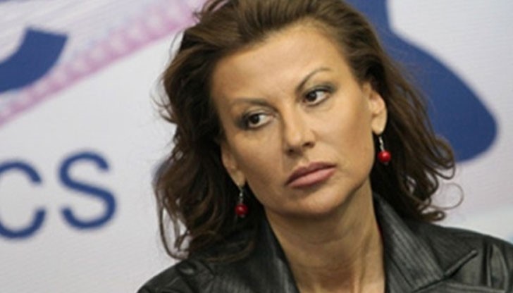 Когато тя реши да се откаже, ми звънна. И и казах да не чувства вина, коментира още Илиана Раева Когато тя реши да се откаже, ми звънна. И и казах да не чувства вина, коментира още Илиана Раева