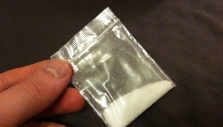 Тя е спряна за проверка от служители на сектор "Противодействие на криминалната престъпност" Тя е спряна за проверка от служители на сектор "Противодействие на криминалната престъпност"