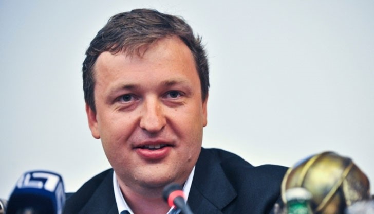 Допитвания показаха лек превес за лагера за оставане в ЕС