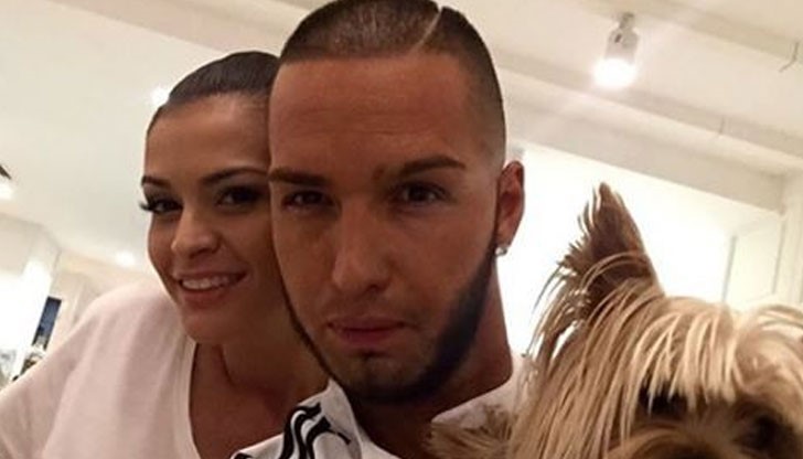 Говори се, че бързо е свикнал със звездния си статут тук Говори се, че бързо е свикнал със звездния си статут тук