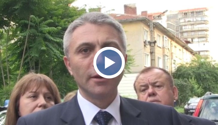 Председателят на ДПС участва в областната конференция на партията, проведена в Русе