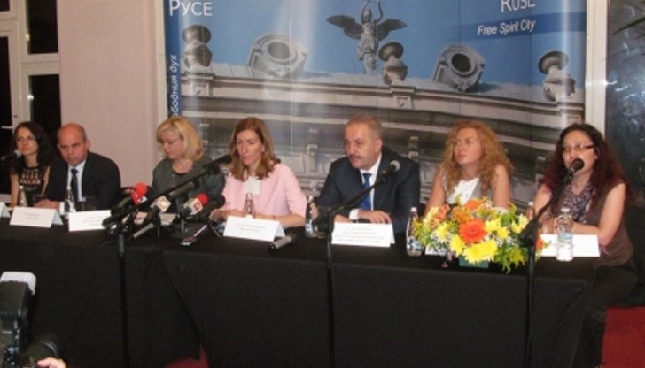 На международна конференция в Русе бяха обсъдени мерки за подобряване на сигурността в региона На международна конференция в Русе бяха обсъдени мерки за подобряване на сигурността в региона