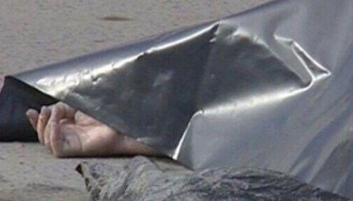 Студент от Южна Корея при опит да се самоубие е скочил от прозореца на квартирата си и е паднал върху минаващ отдолу мъж Студент от Южна Корея при опит да се самоубие е скочил от прозореца на квартирата си и е паднал върху минаващ отдолу мъж