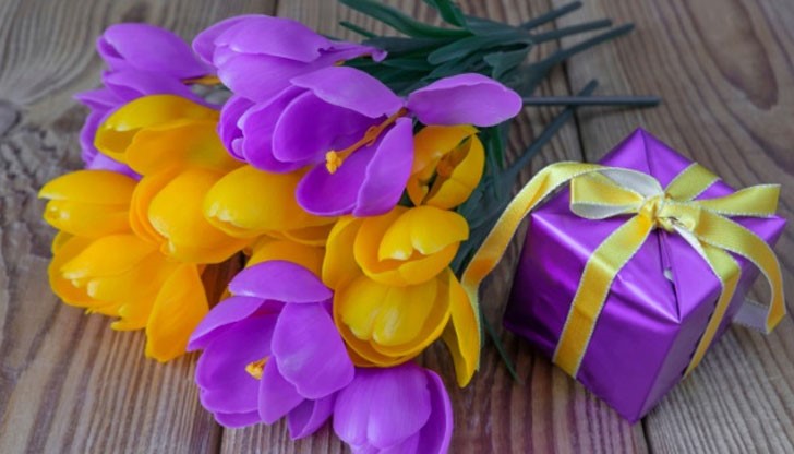 На всички празнуващи честито!