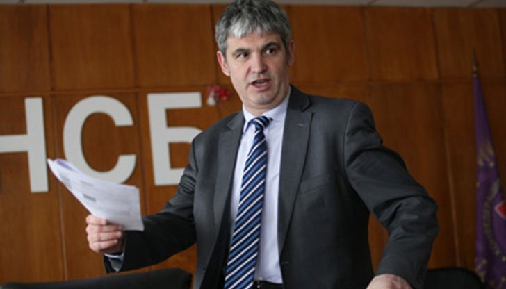 КНСБ иска да се регулира гарантирано минимално заплащане на висшистите КНСБ иска да се регулира гарантирано минимално заплащане на висшистите