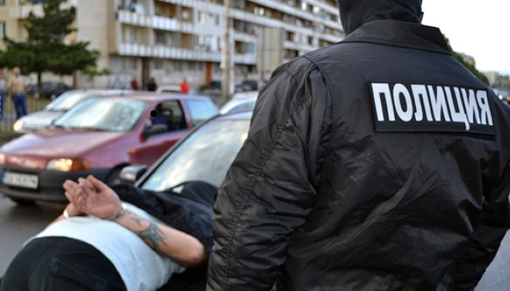 Тази нощ полицейската акция е продължила, като са били проверени 3194 лица, 236 бара, 22 интернет клуба, 113 заложни къщи, 140 зали за хазартни игри и 111 други заведения