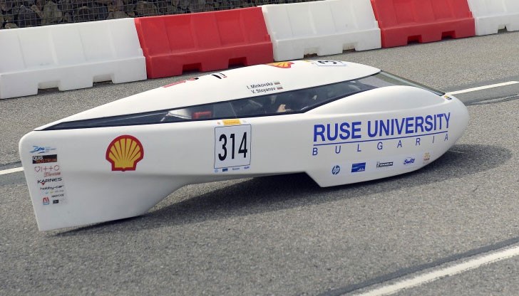 Русенският болид вече е участвал на две състезания в Холандия Русенският болид вече е участвал на две състезания в Холандия