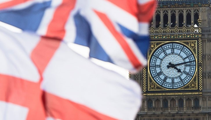 Разликата между гласувалите "за" и "против" европейското бъдеще на страната на Brexit е около 1 милион гласа Разликата между гласувалите "за" и "против" европейското бъдеще на страната на Brexit е около 1 милион гласа