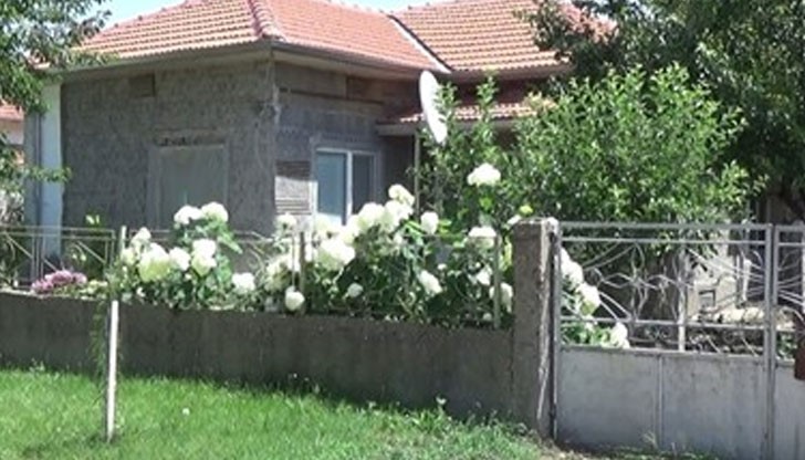 Учителят по музика Илиян блудствал с 6 момиченца