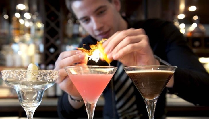 През миналата година фирми са наели 2605 непълнолетни служители, работещи предимно като сервитьори