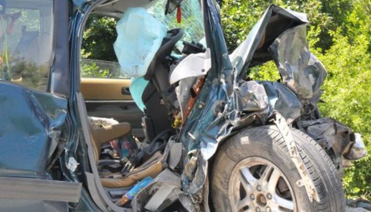 Два български автомобила се удариха челно на пътя Александруполис - Орменио в Гърция