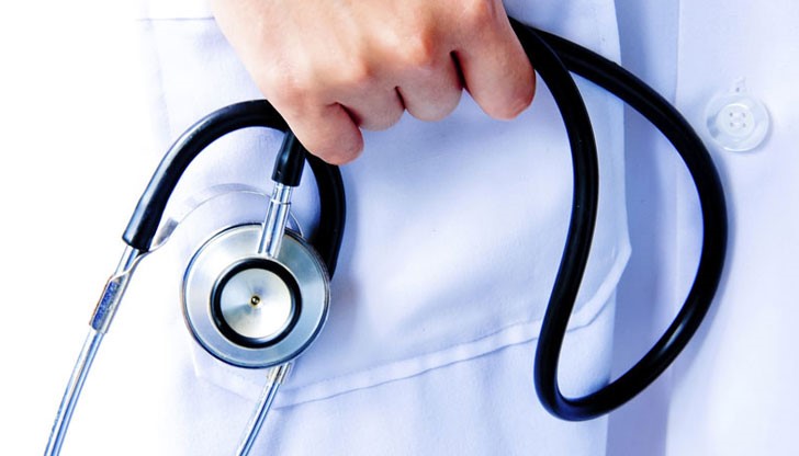 Родителите на малкия Асен са отчаяни и търсят помощ за лечението на детето