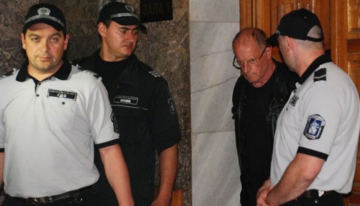 Преди 3 години британеца Пол Ренаф беше осъден за блудство с две братчета